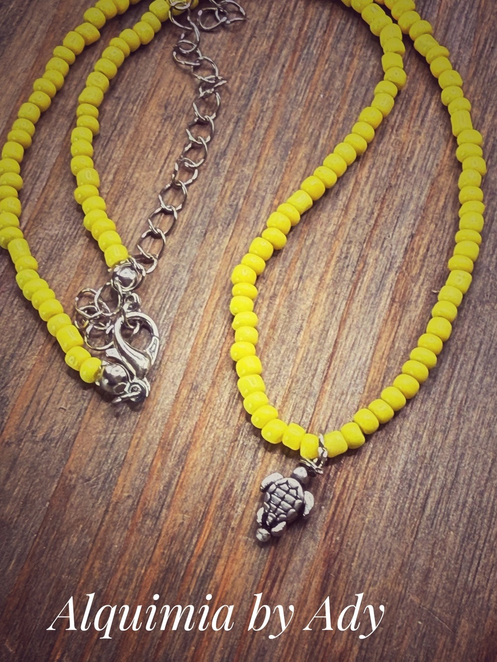 Y2K nostalgia Yellow Beaded Necklace with Silver Turtle Pendant